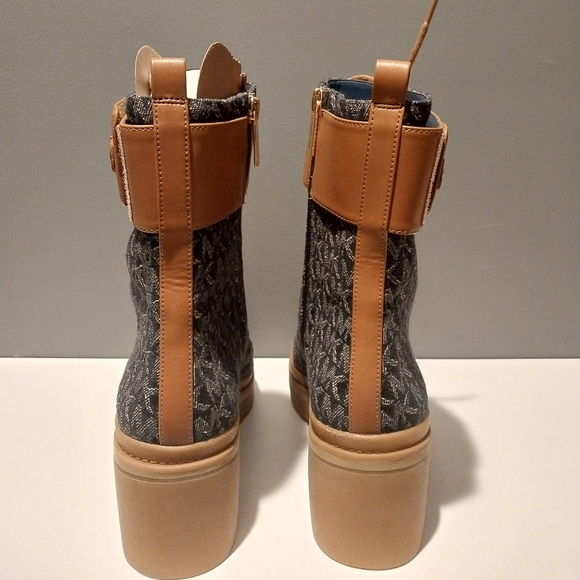 Michael Kors Rory Bootie - Picture 3 of 6